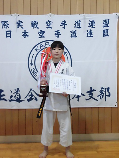 真正会 熊本支部第15回正道会館熊本県ジュニア空手道交流大会組手競技 小学４年生女子ニュージェネレーションクラス