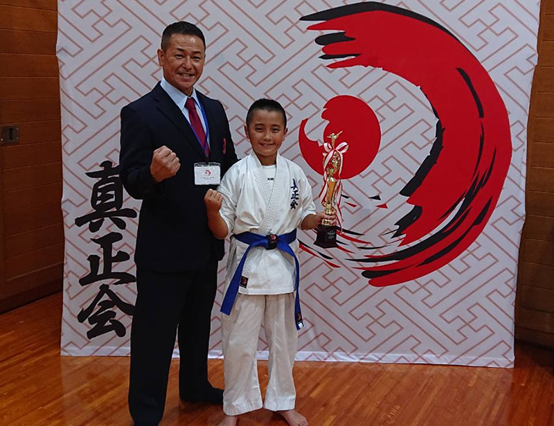 小学３年生 男子 中級クラス  優勝   荒木 裕大