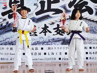 組手 小学2・3年 女子B 優勝 安田夏樹 準優勝 藤垣凛