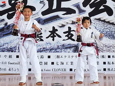 組手 小1年男子C 優勝 高嶋晃我 準優勝 田尻麻帆