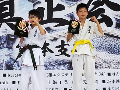 形 小学5・6年 中級 優勝 小田陽敦 準優勝 永井奎斗